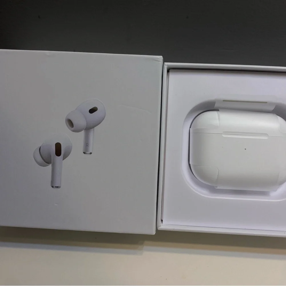 Apple AirPods Pro - White